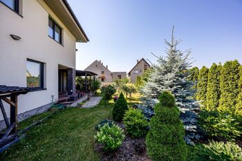 Pohled na dům - Prodej domu 234 m², Tuřice