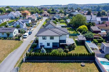 Pohled na dům - Prodej domu 234 m², Tuřice 