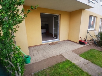 Pronájem bytu 1+kk v osobním vlastnictví 41 m², Holubice