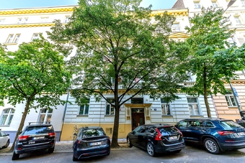 Pronájem kancelářských prostor 69 m², Praha 2 - Vinohrady