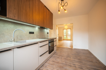 Pronájem bytu 2+1 v osobním vlastnictví 56 m², Hradec Králové