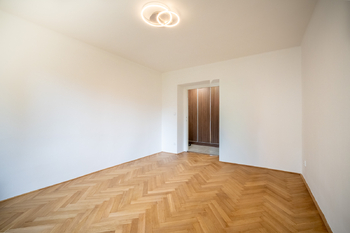 Pronájem bytu 2+1 v osobním vlastnictví 56 m², Hradec Králové