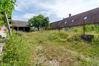 Prodej pozemku 1093 m², Velký Vřešťov