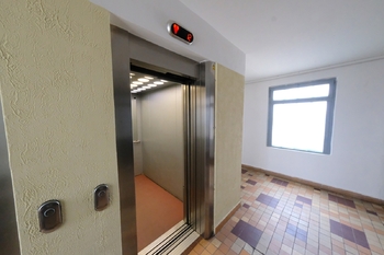 výtah - Pronájem bytu 4+1 v osobním vlastnictví 78 m², Praha 4 - Krč