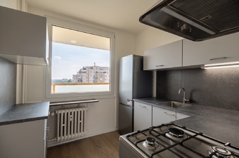kuchyně 6,2 m² - Pronájem bytu 4+1 v osobním vlastnictví 78 m², Praha 4 - Krč