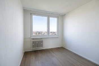 pokoj 4 10,9 m² - Pronájem bytu 4+1 v osobním vlastnictví 78 m², Praha 4 - Krč