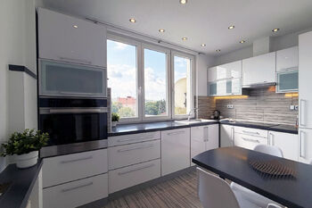 Prodej bytu 3+1 v osobním vlastnictví 65 m², Chodov