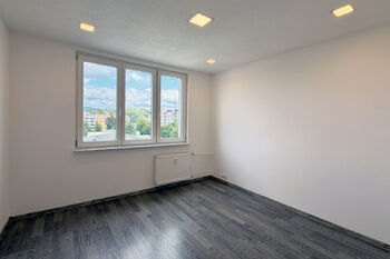 Prodej bytu 3+1 v osobním vlastnictví 65 m², Chodov