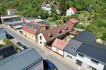 dům a okolí - Prodej domu 225 m², Praha 9 - Kyje