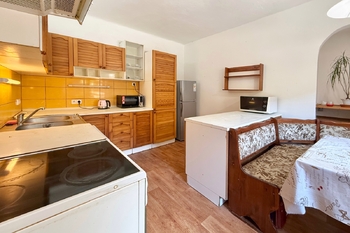 byt 2 - kuchyně - Prodej domu 225 m², Praha 9 - Kyje