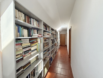 byt 1 - chodba - Prodej domu 225 m², Praha 9 - Kyje
