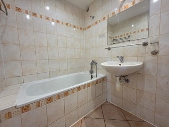 Prodej bytu 3+1 v družstevním vlastnictví 64 m², Český Těšín