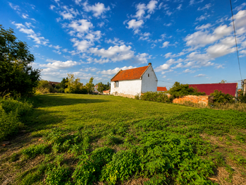 Prodej pozemku 475 m², Žatec