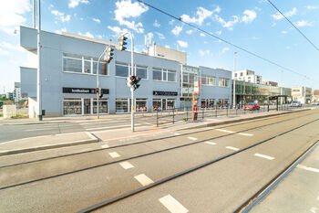 Pronájem kancelářských prostor 6400 m², Praha 9 - Vysočany