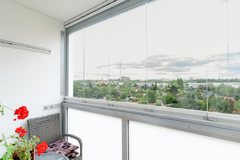 Výhled do zeleně  - Prodej bytu 3+1 v družstevním vlastnictví 68 m², Praha 9 - Kyje