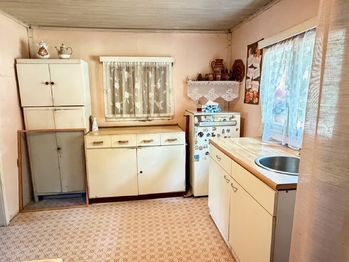 Prodej chaty / chalupy 60 m², Káraný