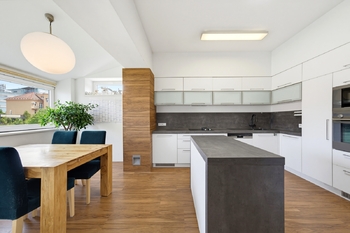 Prodej bytu 3+1 v osobním vlastnictví 181 m², Brno