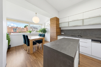 Prodej bytu 3+1 v osobním vlastnictví 181 m², Brno