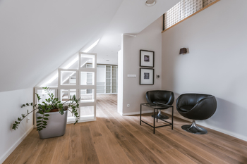 PRACOVNÍ KOUT - Prodej bytu 3+kk v osobním vlastnictví 144 m², Praha 3 - Žižkov