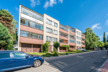 Bytový dům - Prodej bytu 3+kk v osobním vlastnictví 69 m², Říčany