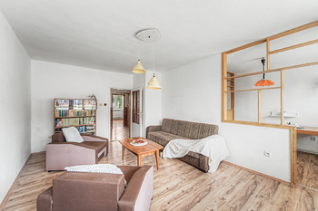 Obývací pokoj - Prodej bytu 3+kk v osobním vlastnictví 69 m², Říčany