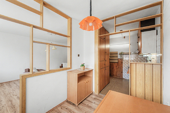 Kuchyně  + jídelna - Prodej bytu 3+kk v osobním vlastnictví 69 m², Říčany