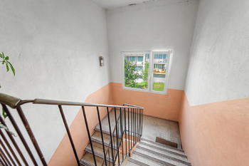 Chodba domu - Prodej bytu 3+kk v osobním vlastnictví 69 m², Říčany