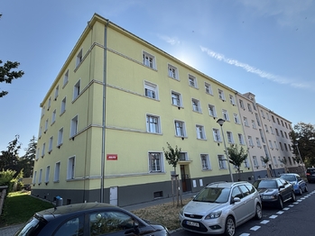 Prodej bytu 1+1 v osobním vlastnictví 39 m², Znojmo