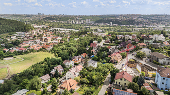 Prodej pozemku 653 m², Praha 5 - Velká Chuchle