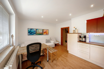 Lucie Krechterová I +420 721 415 122 I lucie.krechterova@remax.cz - Prodej bytu 3+kk v osobním vlastnictví 55 m², Ostrava