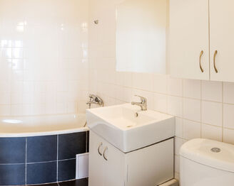 +420 739 604 767 I www.vaclavadamcik.cz I vaclav.adamcik@re-max.cz - Pronájem bytu 2+kk v osobním vlastnictví 39 m², Ostrava