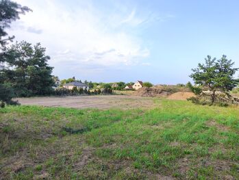 Prodej pozemku 1087 m², Tišice