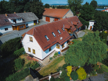 Prodej domu 240 m², Počaply