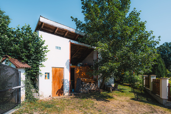 Hospodářská budova / sklad na uhlí / sklad na nářadí  - Prodej domu 240 m², Počaply