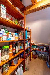 Spíž v patře domu  - Prodej domu 240 m², Počaply