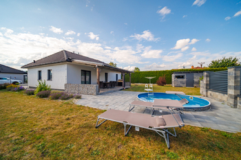 Prodej domu 98 m², Ostrov