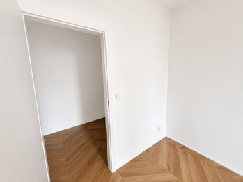 Pronájem bytu 2+kk v osobním vlastnictví 4952 m², Praha 9 - Čakovice
