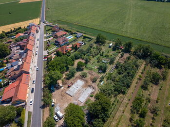 Prodej pozemku 1938 m², Určice