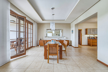 Prodej domu 1200 m², Srebrna Góra