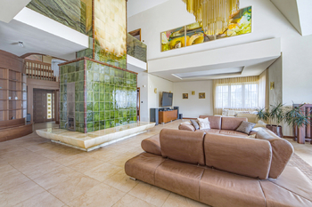 Prodej domu 1200 m², Srebrna Góra