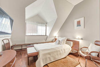 Prodej domu 1200 m², Srebrna Góra