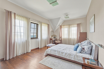 Prodej domu 1200 m², Srebrna Góra