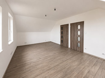 Pronájem domu 156 m², Žatec