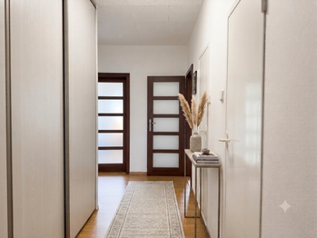 Prodej bytu 3+1 v družstevním vlastnictví 81 m², Praha 5 - Hlubočepy