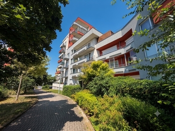 Atypický BD - novostavba z prosince 2011. - Prodej bytu 2+kk v osobním vlastnictví 61 m², Praha 9 - Letňany 