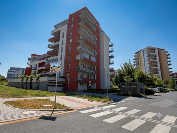 BD - Prodej bytu 2+kk v osobním vlastnictví 61 m², Praha 9 - Letňany