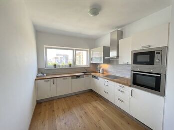 Prodej bytu 2+kk v osobním vlastnictví 78 m², Praha 9 - Letňany