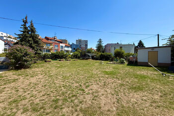 Prodej pozemku 417 m², Praha 4 - Braník