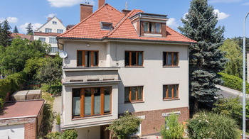 Pohled na dům - Prodej domu 400 m², Praha 6 - Dejvice 