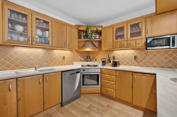 2NP - Prodej nájemního (činžovního) domu 621 m², Trutnov
